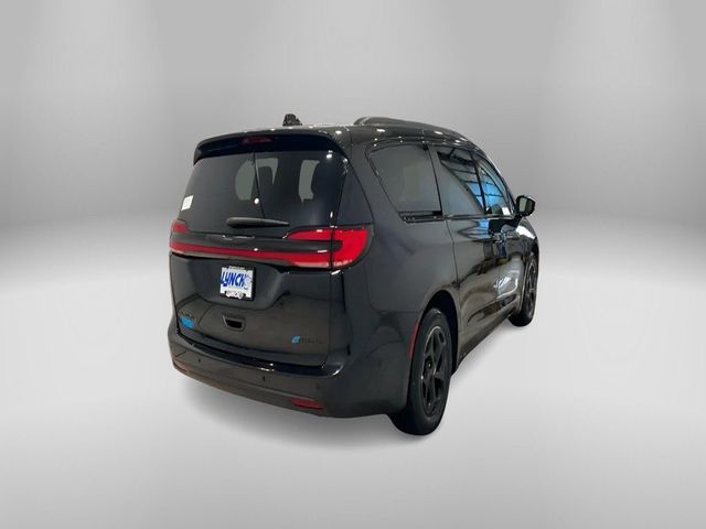 2025 Chrysler Pacifica Hybrid Premium S Appearance Pkg