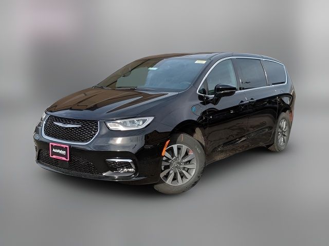 2025 Chrysler Pacifica Hybrid Select