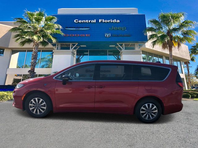2025 Chrysler Pacifica Hybrid Select