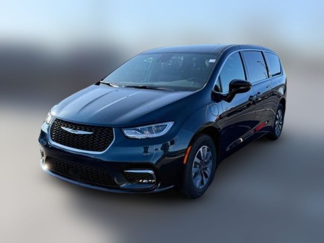 2025 Chrysler Pacifica Hybrid Select