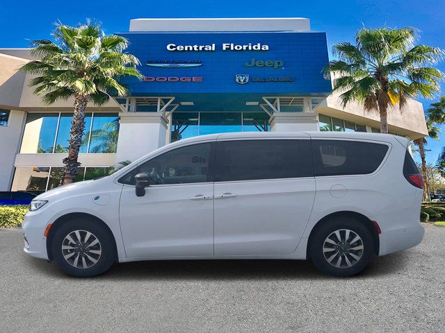 2025 Chrysler Pacifica Hybrid Select