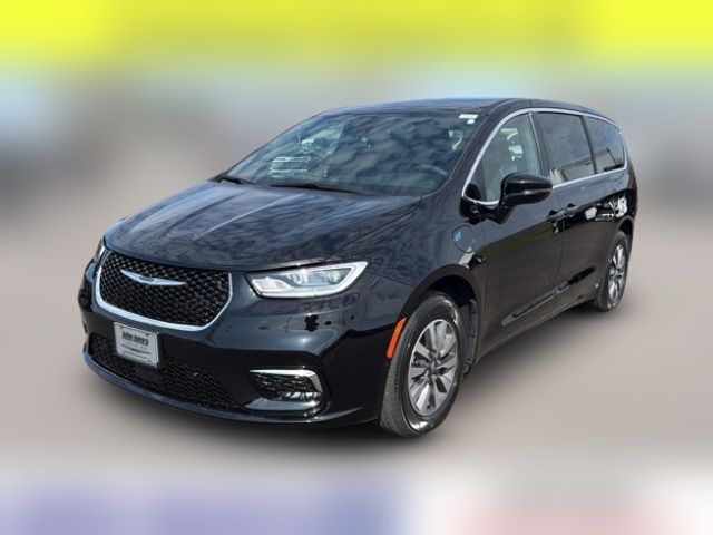 2025 Chrysler Pacifica Hybrid Select