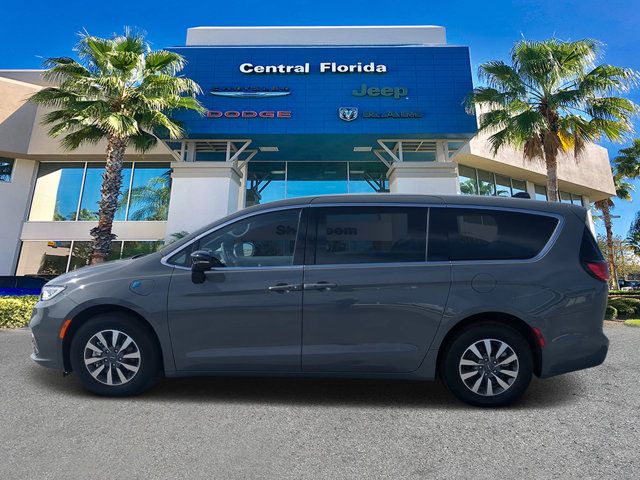 2025 Chrysler Pacifica Hybrid Select