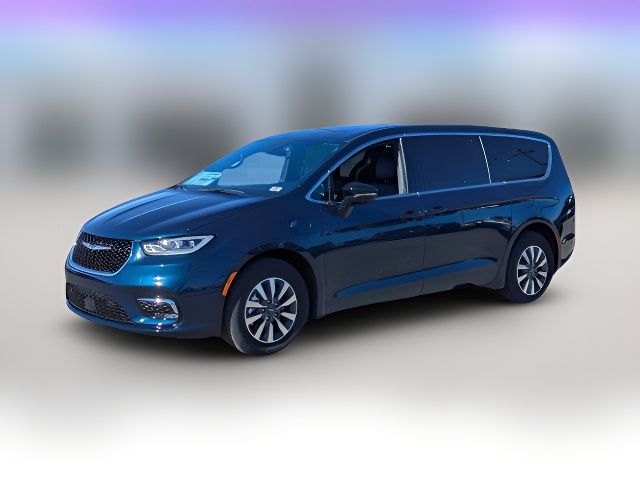 2025 Chrysler Pacifica Hybrid Select