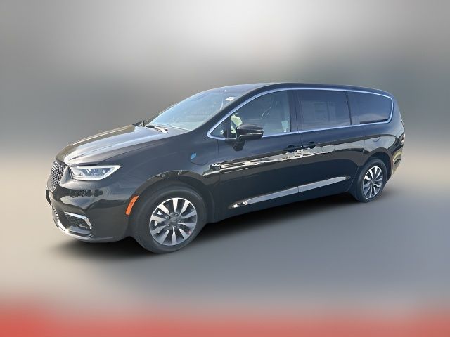 2025 Chrysler Pacifica Hybrid Select