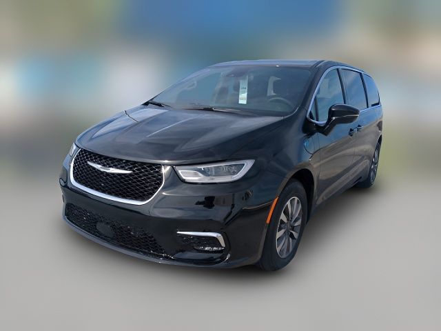 2025 Chrysler Pacifica Hybrid Select