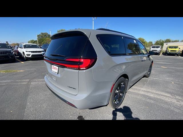 2025 Chrysler Pacifica Limited