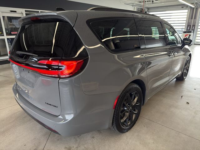 2025 Chrysler Pacifica Limited