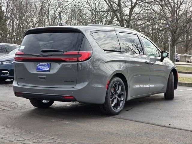 2025 Chrysler Pacifica Limited