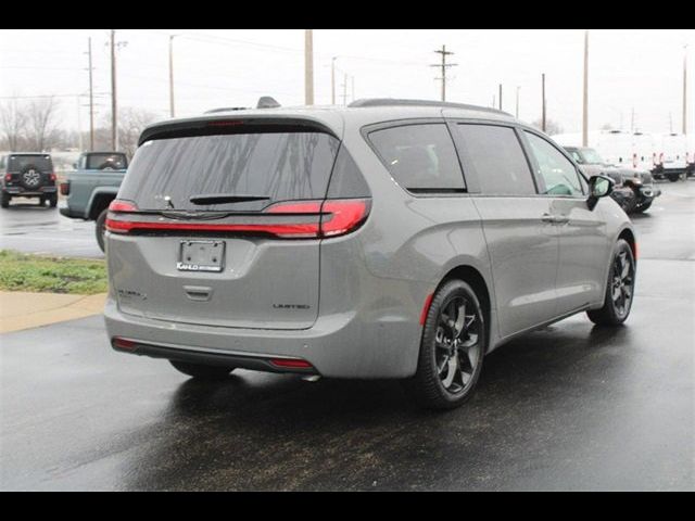 2025 Chrysler Pacifica Limited