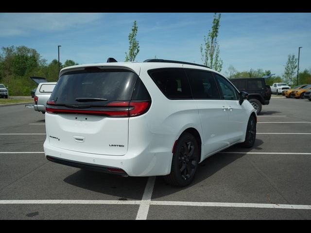 2025 Chrysler Pacifica Limited