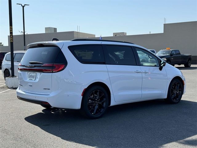 2025 Chrysler Pacifica Limited