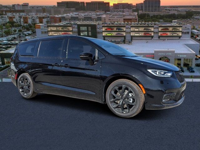 2025 Chrysler Pacifica Limited