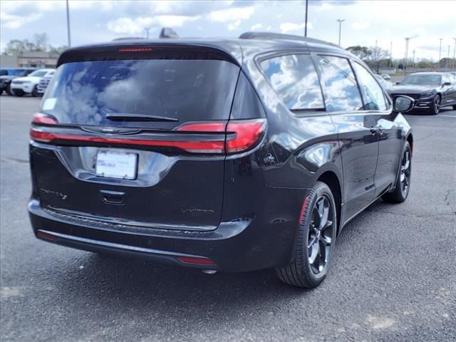 2025 Chrysler Pacifica Limited