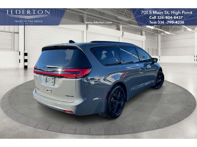 2025 Chrysler Pacifica Limited