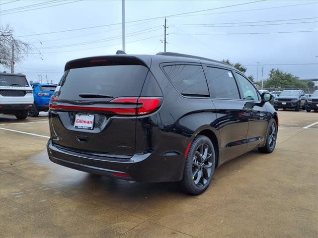 2025 Chrysler Pacifica Limited