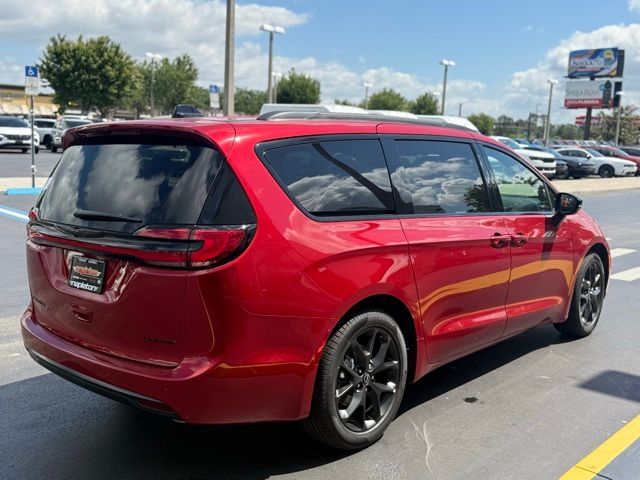 2025 Chrysler Pacifica Limited