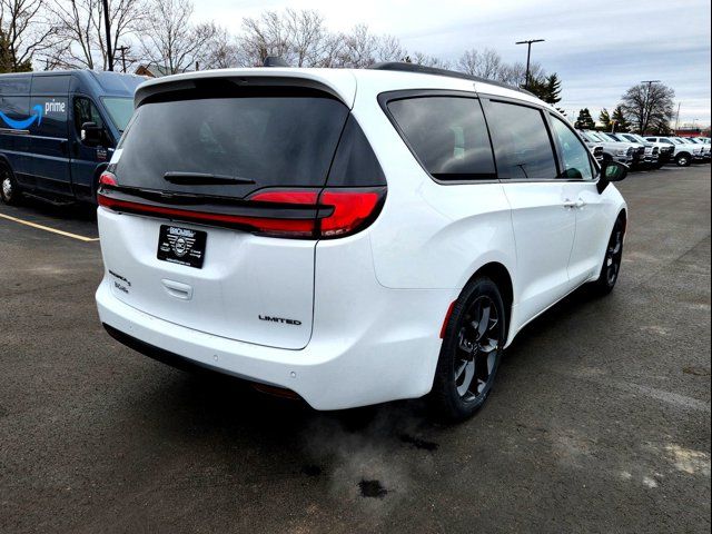 2025 Chrysler Pacifica Limited