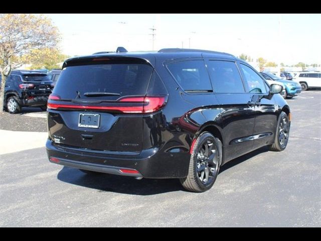 2025 Chrysler Pacifica Limited