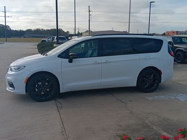 2025 Chrysler Pacifica Limited