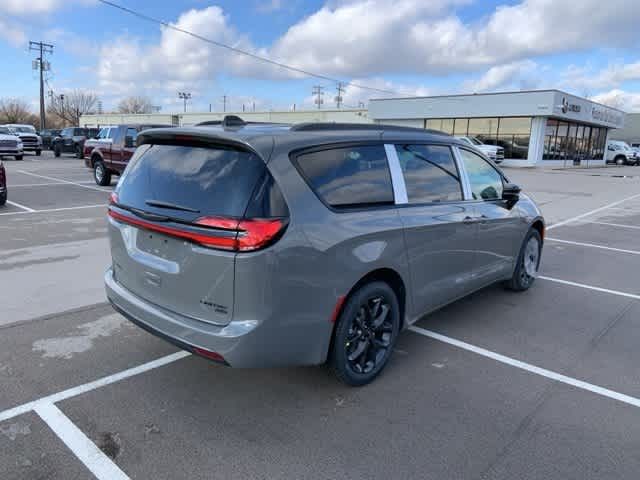 2025 Chrysler Pacifica Limited