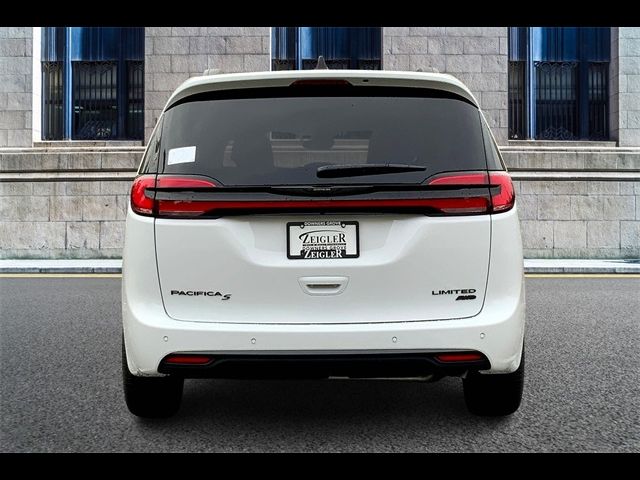 2025 Chrysler Pacifica Limited