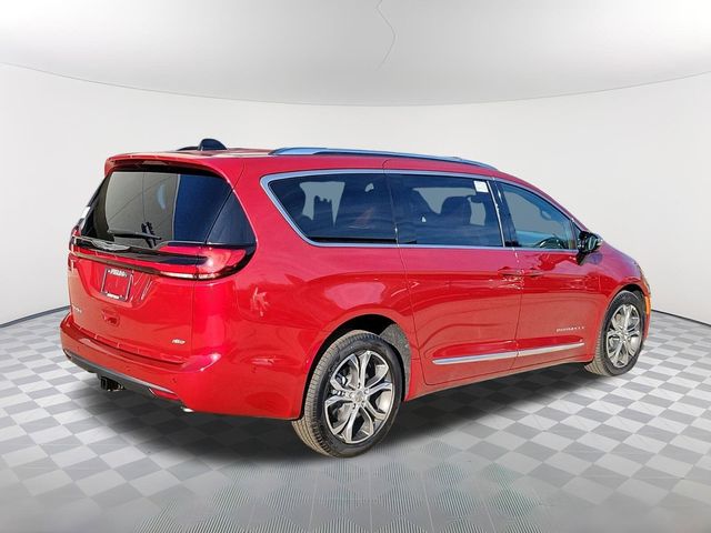 2025 Chrysler Pacifica Pinnacle