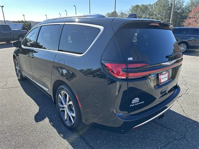 2025 Chrysler Pacifica Pinnacle