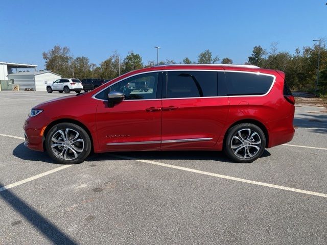 2025 Chrysler Pacifica Pinnacle