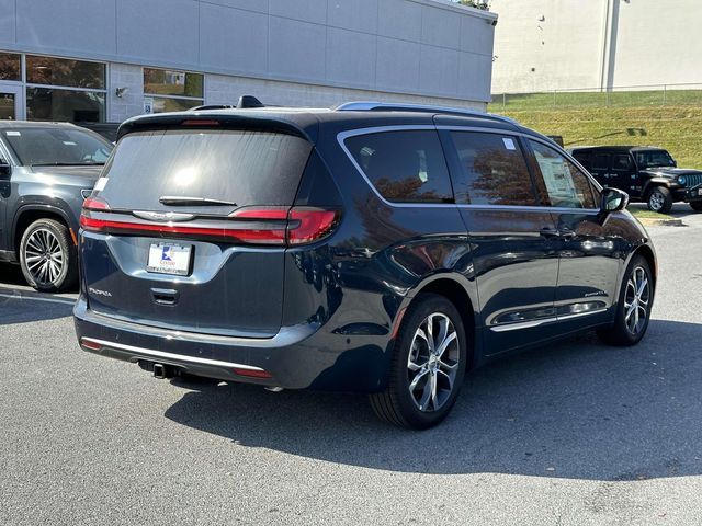 2025 Chrysler Pacifica Pinnacle