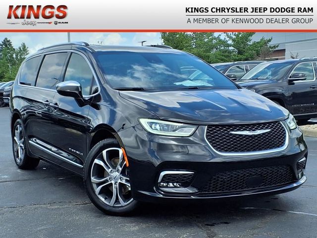 2025 Chrysler Pacifica Pinnacle