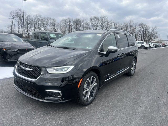 2025 Chrysler Pacifica Pinnacle