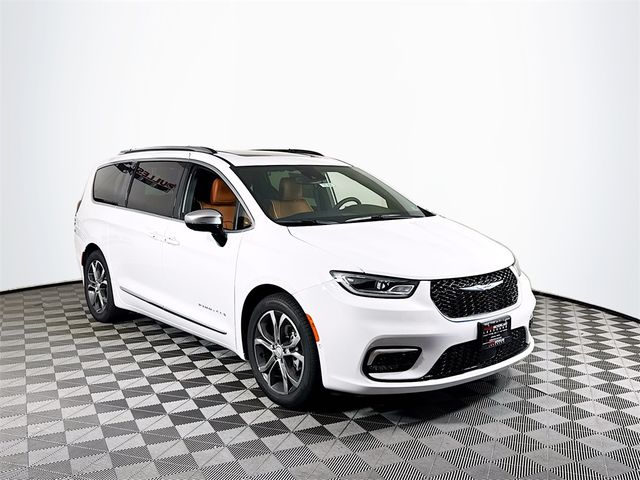 2025 Chrysler Pacifica Pinnacle