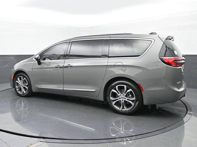 2025 Chrysler Pacifica Pinnacle