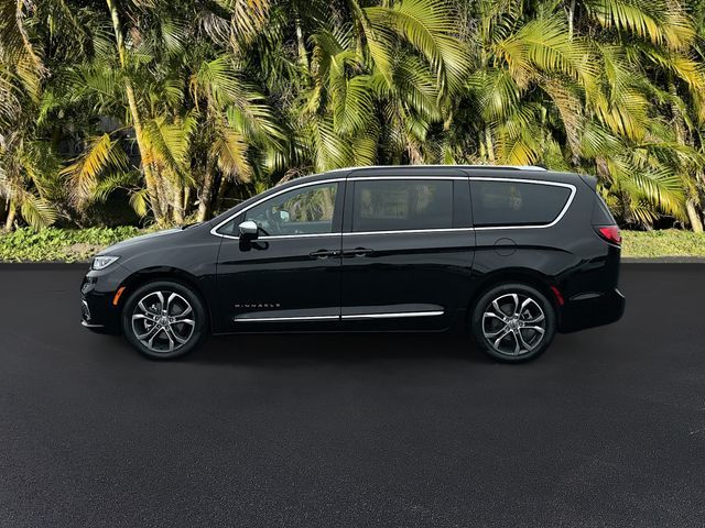 2025 Chrysler Pacifica Pinnacle