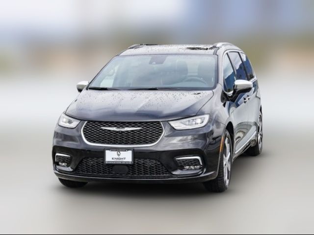 2025 Chrysler Pacifica Pinnacle