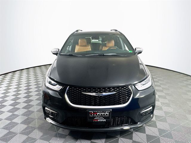 2025 Chrysler Pacifica Pinnacle