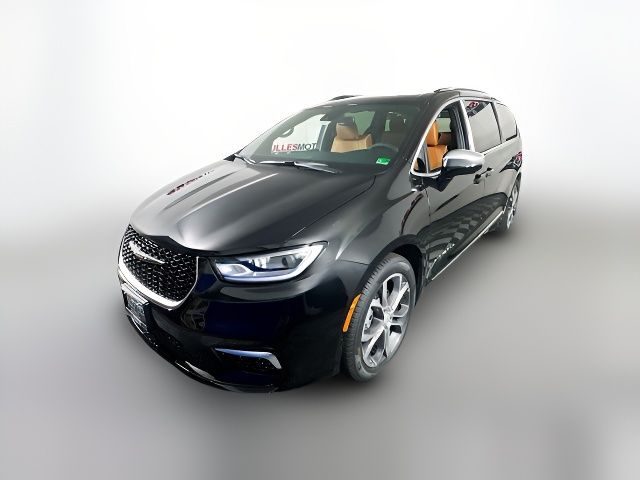 2025 Chrysler Pacifica Pinnacle