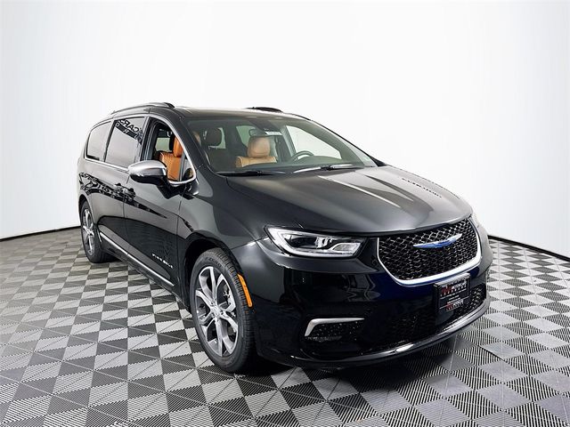 2025 Chrysler Pacifica Pinnacle