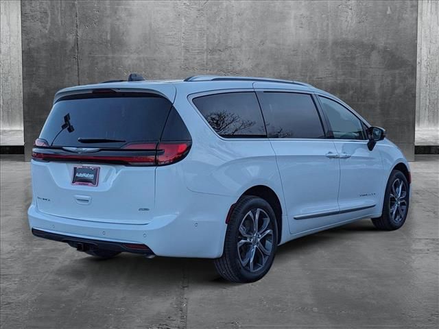 2025 Chrysler Pacifica Pinnacle