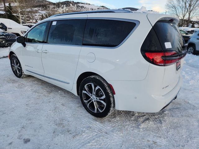 2025 Chrysler Pacifica Pinnacle