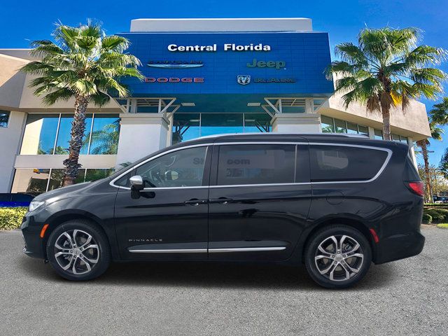 2025 Chrysler Pacifica Pinnacle