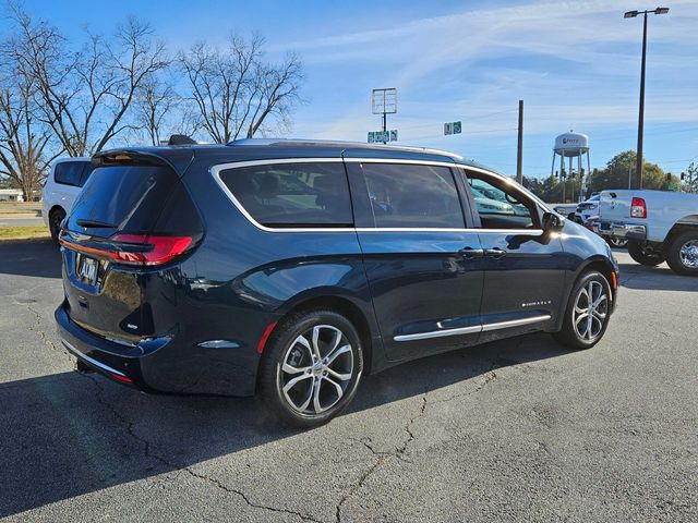 2025 Chrysler Pacifica Pinnacle