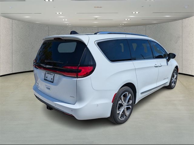 2025 Chrysler Pacifica Pinnacle