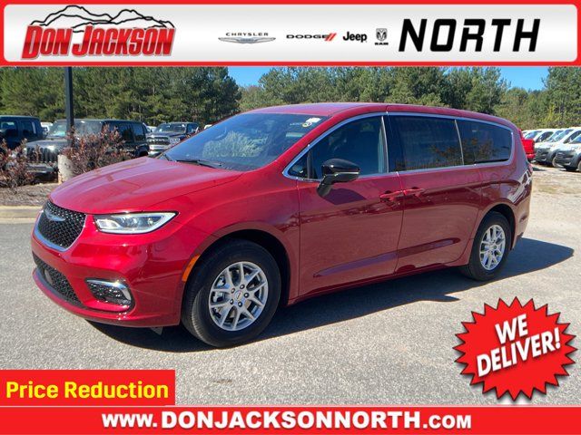 2025 Chrysler Pacifica Select