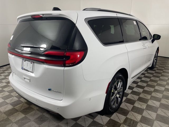 2025 Chrysler Pacifica Hybrid Pinnacle