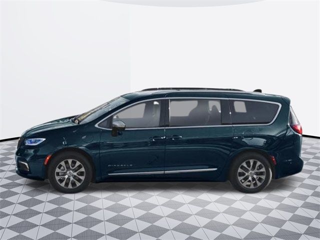 2025 Chrysler Pacifica Hybrid Select