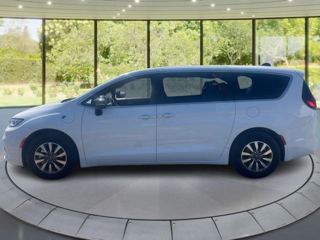 2025 Chrysler Pacifica Hybrid Select