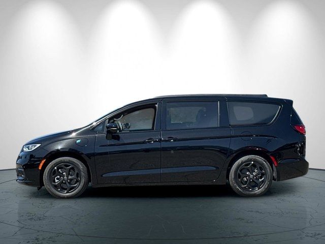 2025 Chrysler Pacifica Hybrid Premium S Appearance Pkg