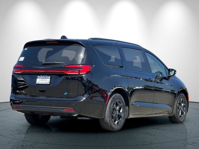2025 Chrysler Pacifica Hybrid Premium S Appearance Pkg
